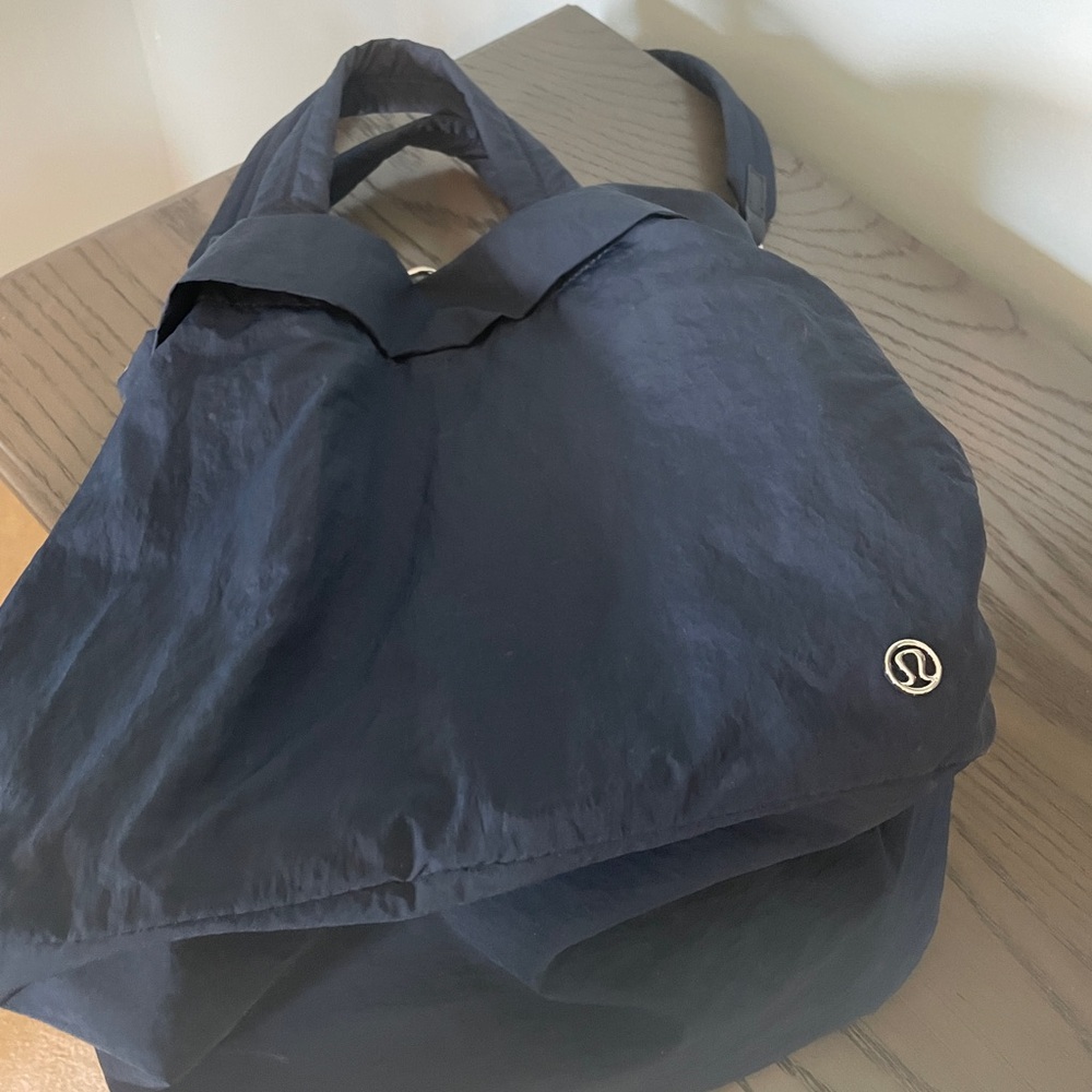 Lululemon bag